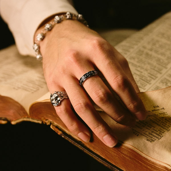 Memento Mori Ring - White Gold